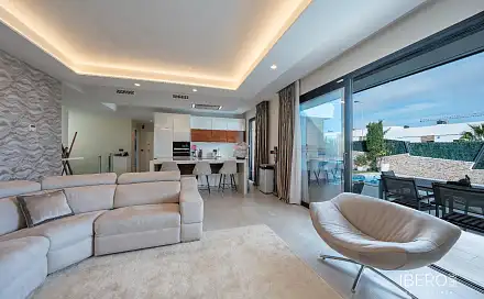 Prodej domu 238 m² s pozemkem 272 m², Finestrat, Španělsko