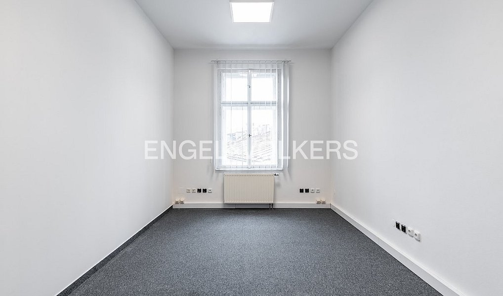 Pronájem kanceláře 26 m², Praha – náhled fotky 2