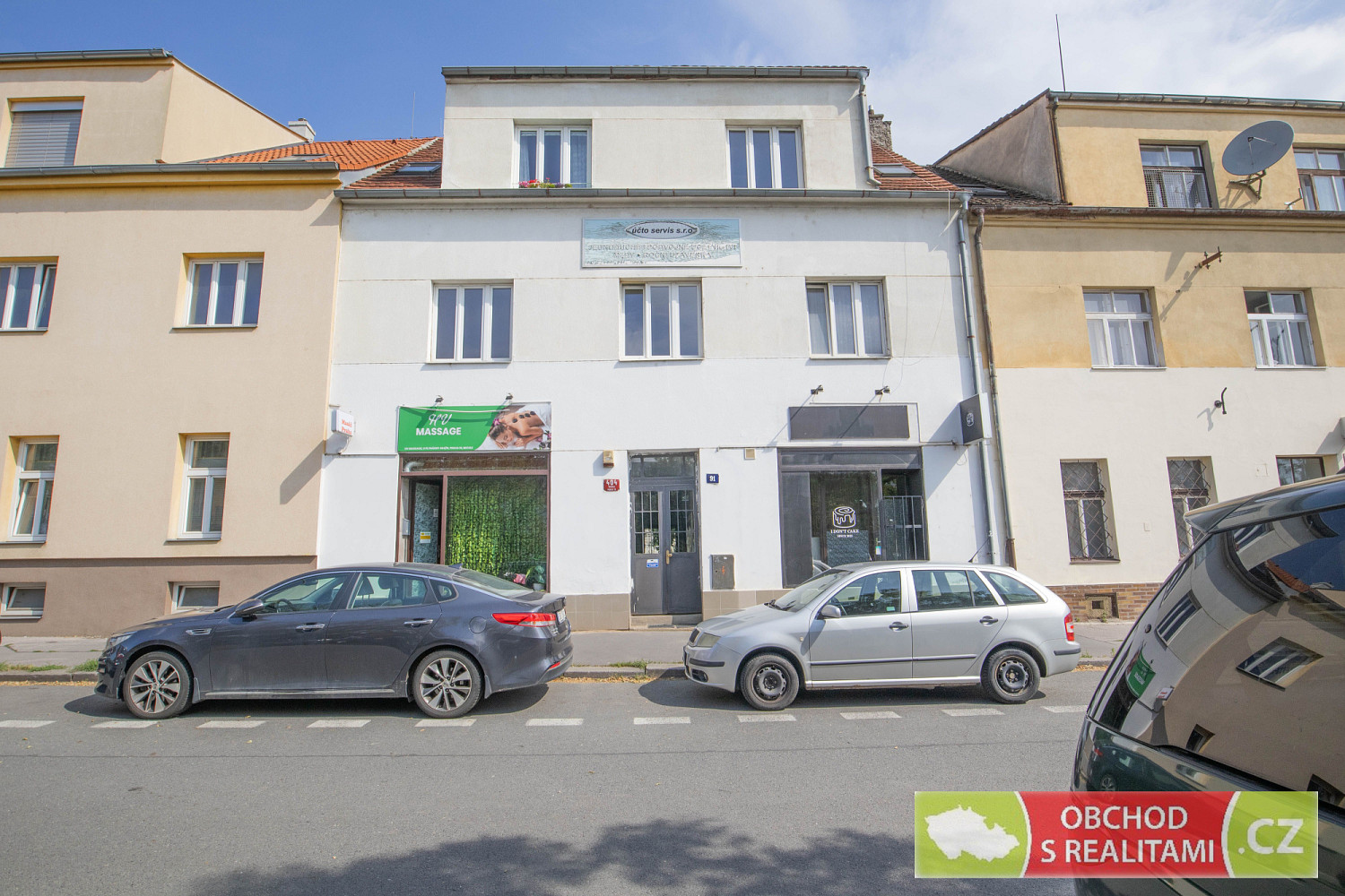 Prodej nájemního domu, činžáku 300 m²
