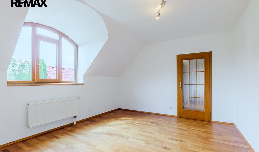 Pronájem bytu 3+kk 126 m², Praha – náhled fotky 14