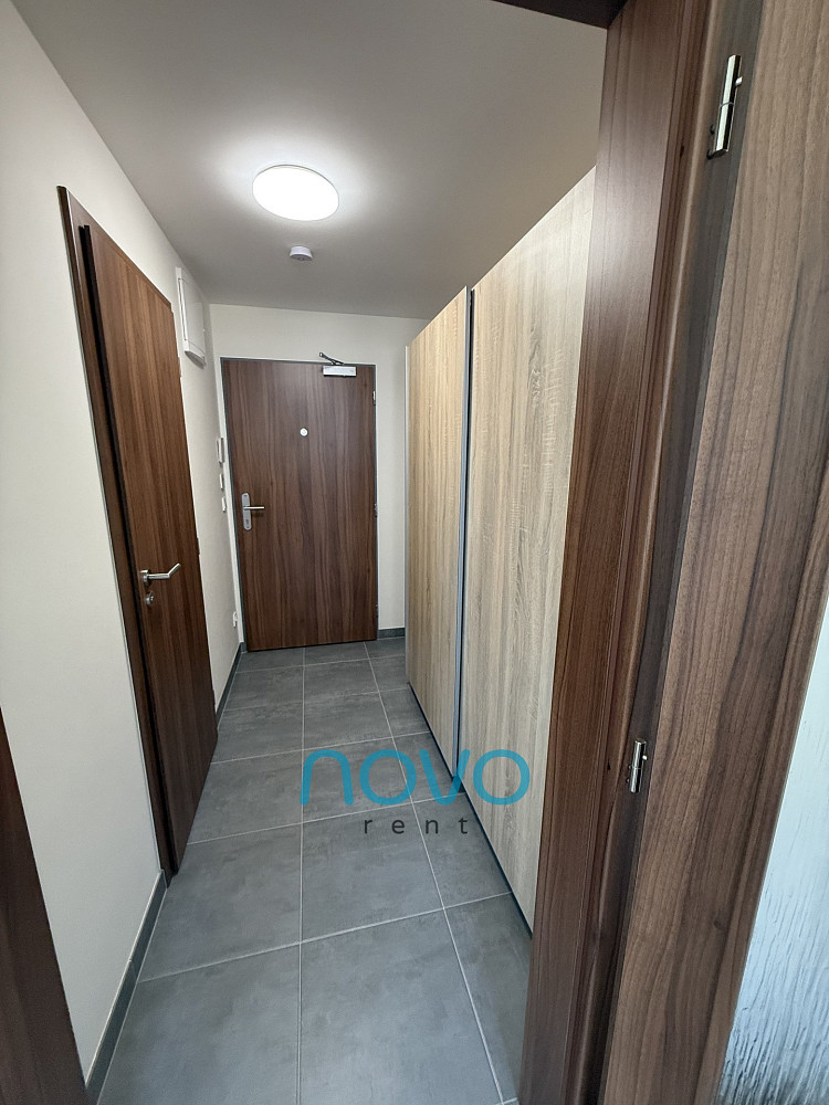 Pronájem bytu 1+kk 35 m² – fotografie 5