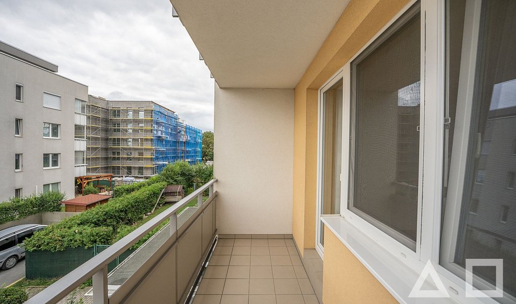 Prodej bytu 1+kk 35 m², Praha – náhled fotky 14