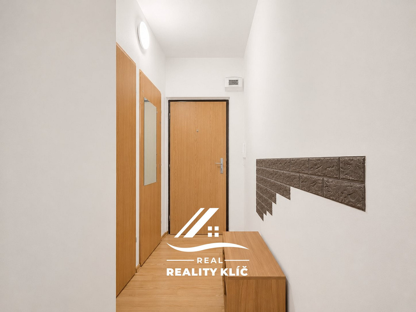 Pronájem bytu 1+kk 29 m² - Widok 6