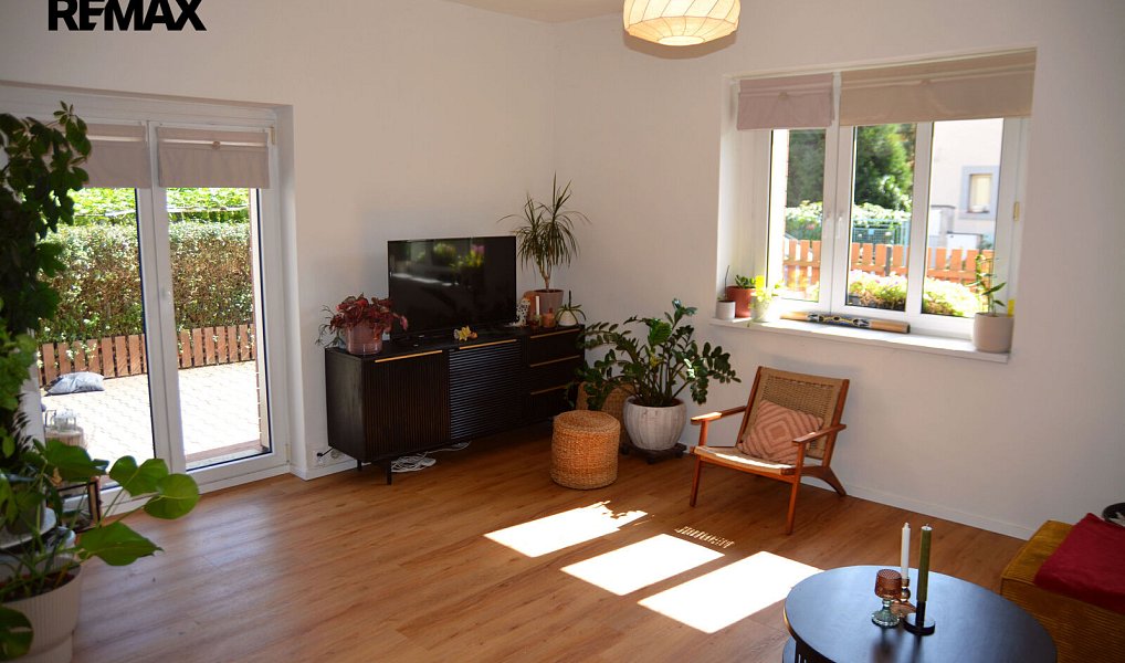 Prodej domu 195 m² s pozemkem 317 m², Praha – náhled fotky 3