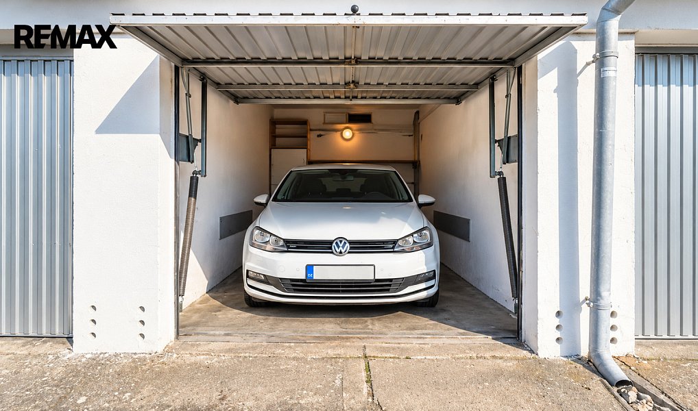 Prodej garáže, 16 m², Hradec Králové
