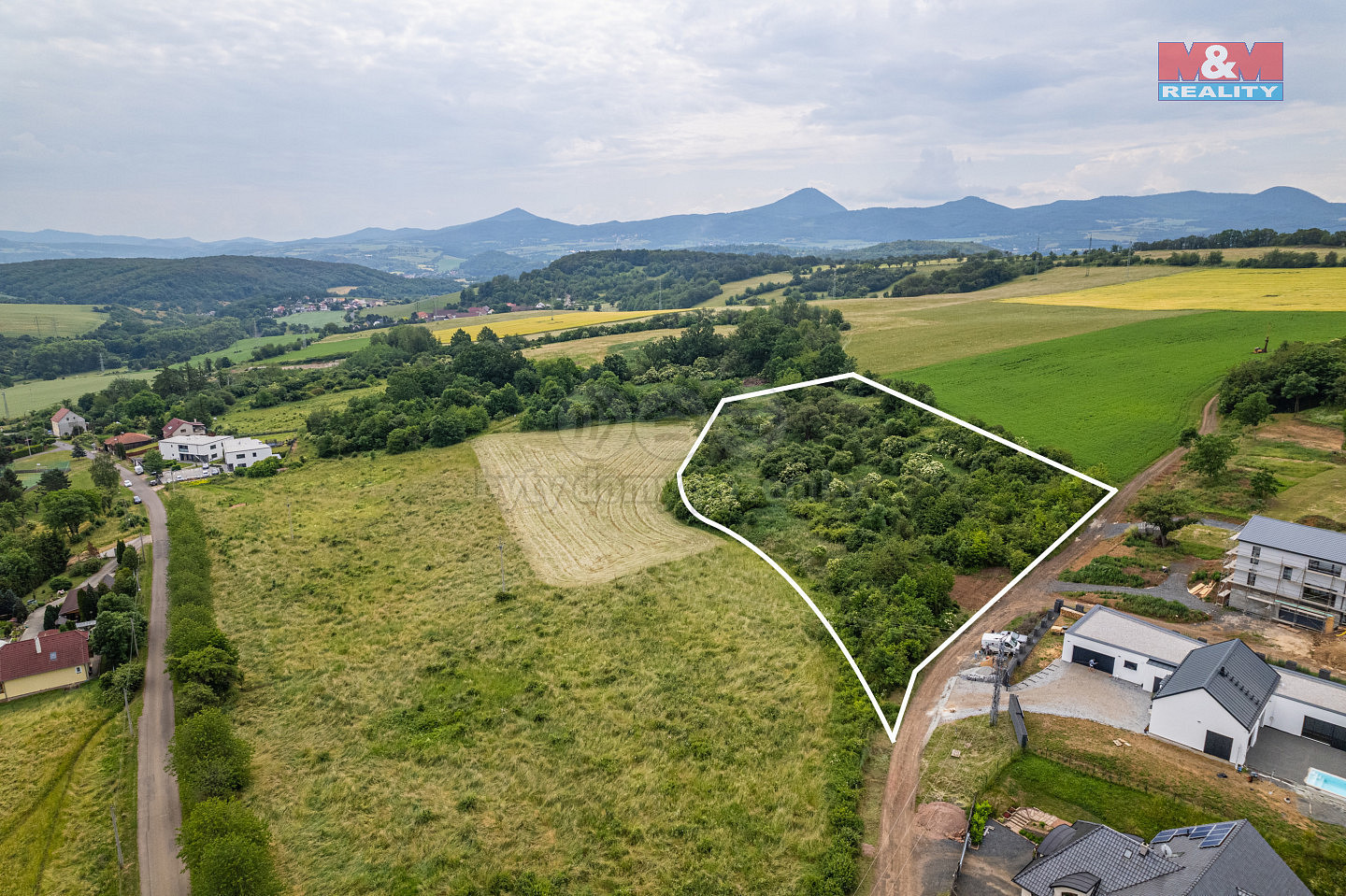 Prodej stavebního pozemku 8 573 m²