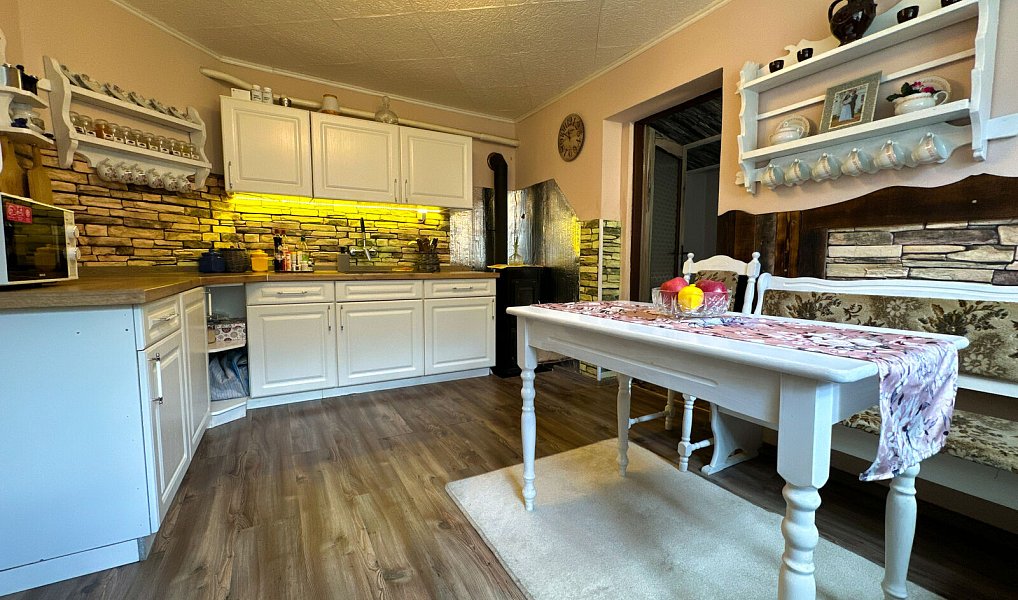 Prodej domu 203 m² s pozemkem 1 428 m², Tisová – náhled fotky 8