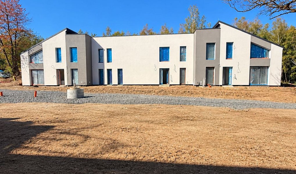 Prodej domu 179 m² s pozemkem 416 m², Kamenice – náhled fotky 2