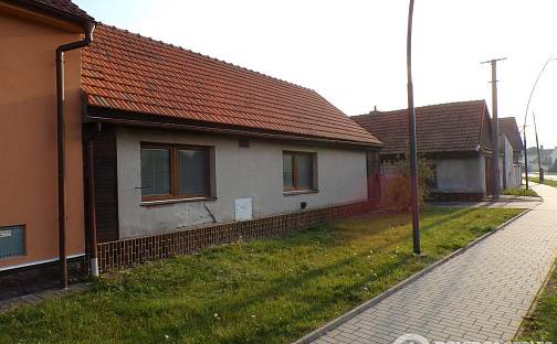 Prodej domu 530 m² s pozemkem 6 536 m², Hlízov, okres Kutná Hora