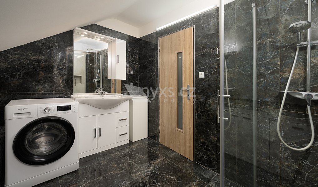 Prodej domu 220 m² s pozemkem 906 m², Mnichovice – náhled fotky 7