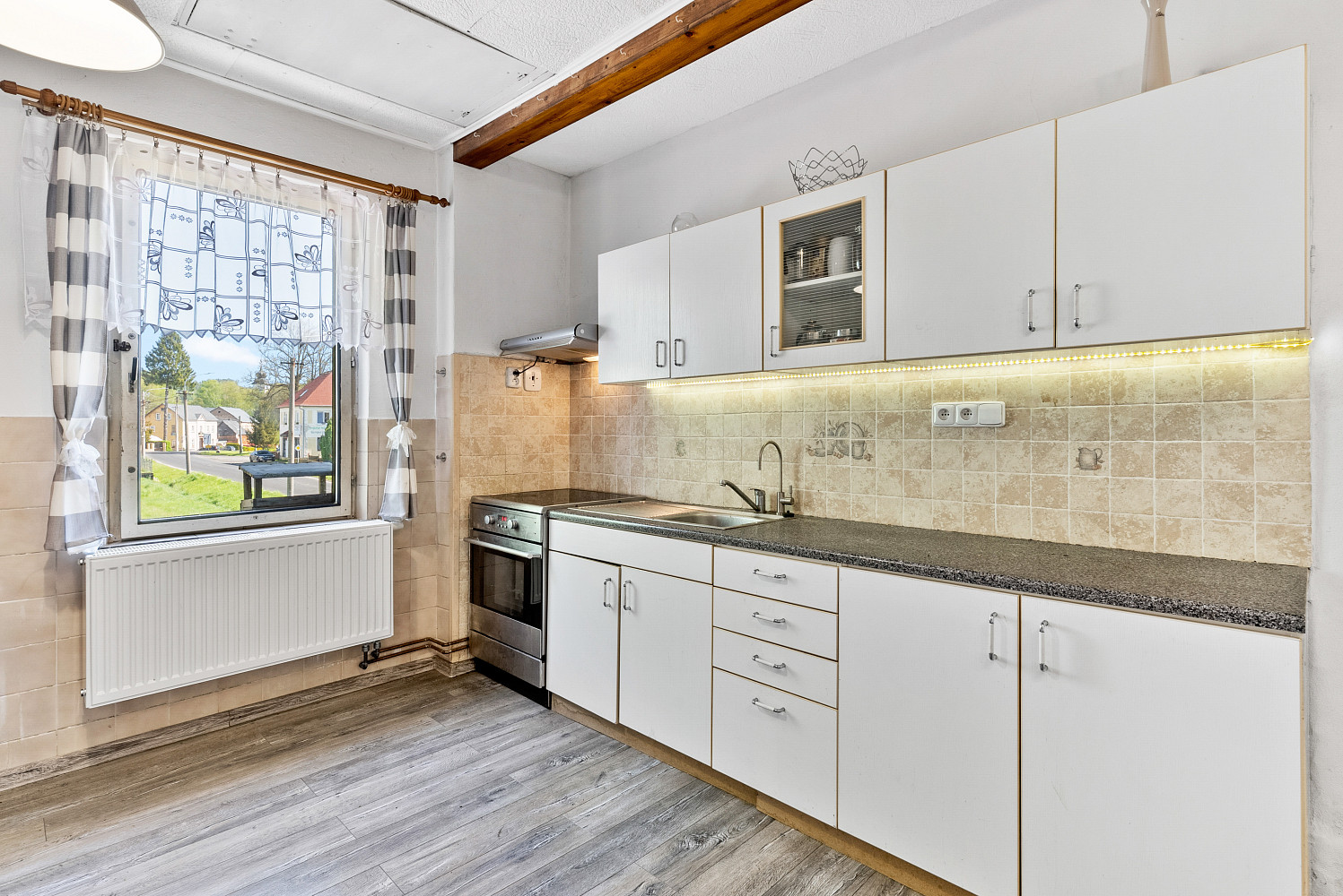 Prodej domu 90 m² s pozemkem 940 m² — photo 3