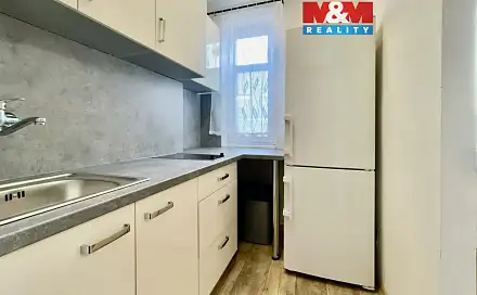 Pronájem bytu 3+1 52 m², Mostní, Zlín