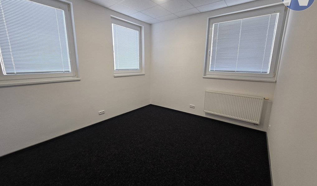 Pronájem kanceláře 120 m², Prachatice – náhled fotky 8