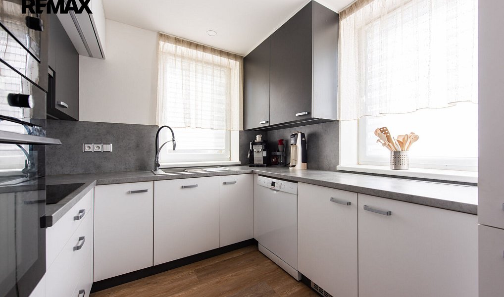 Prodej domu 209 m² s pozemkem 1 446 m², Bedihošť – náhled fotky 5