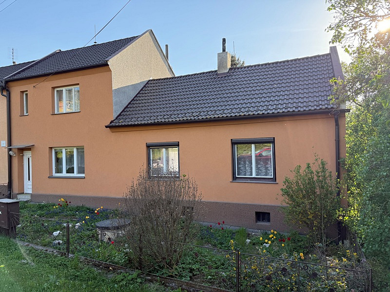 Prodej domu 114 m² s pozemkem 1 018 m²