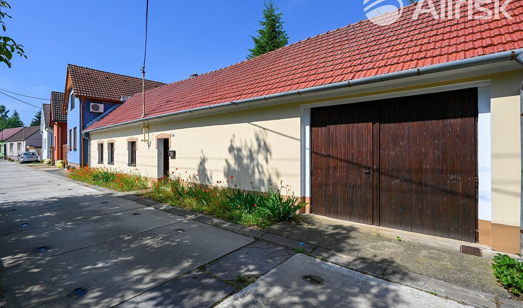 Pronájem domu 56 m² s pozemkem 337 m², Rohatec – náhled fotky 2