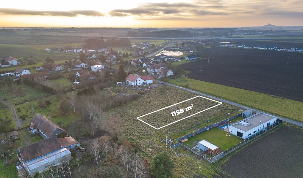 Prodej stavebního pozemku 1 158 m², Dolní Ředice – náhled fotky 2