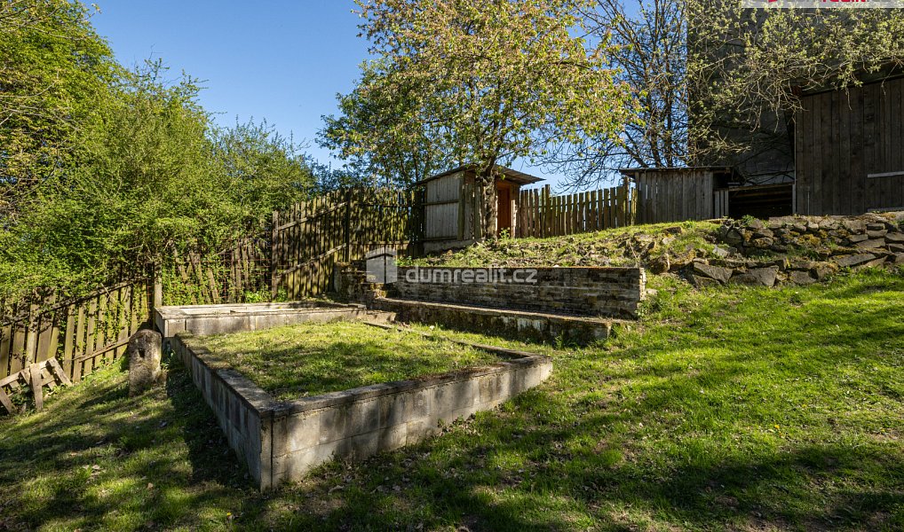 Prodej domu 266 m² s pozemkem 6 387 m², Pyšely – náhled fotky 41