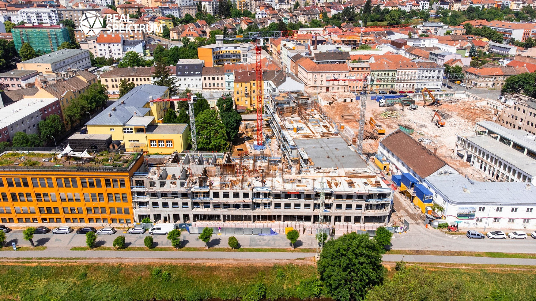 Prodej bytu 2+kk 46 m² – pohled 2