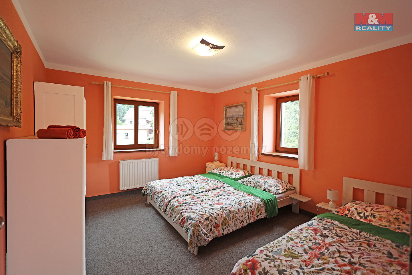 Prodej domu 200 m² s pozemkem 1 149 m² - View 6