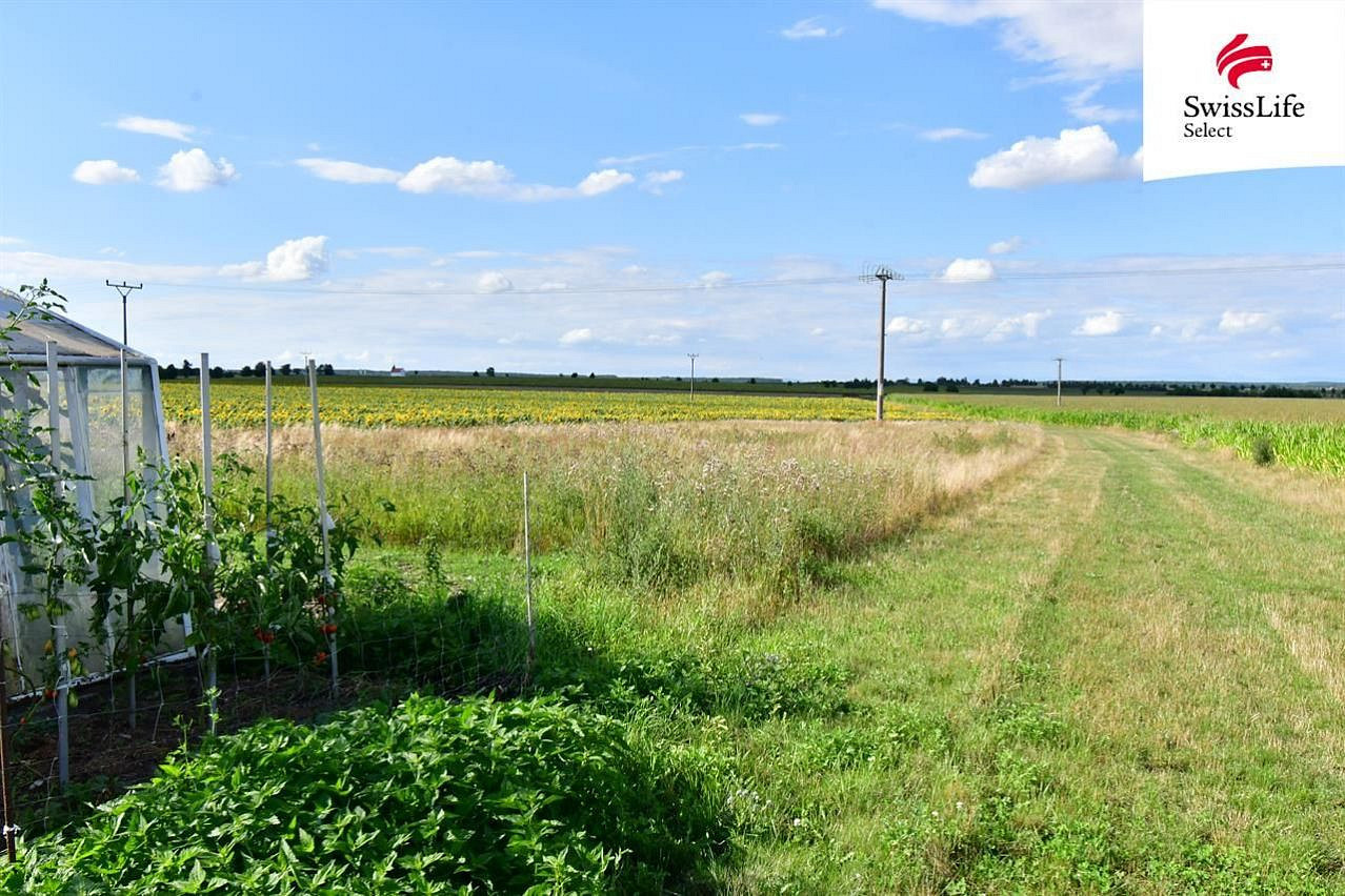 Prodej stavebního pozemku 1 899 m²
