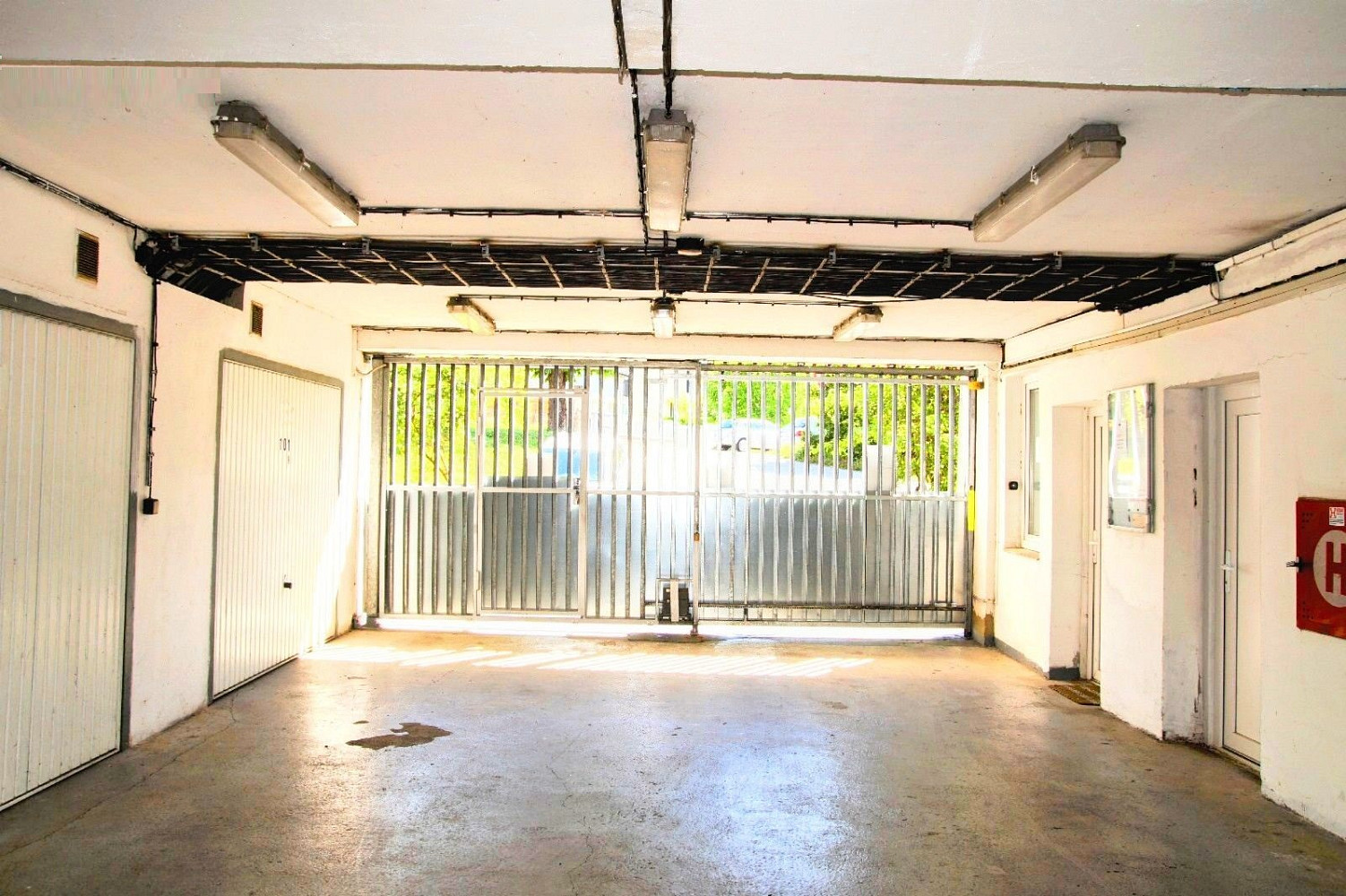Prodej velmi dobře situované garáže 12 m² — photo 5
