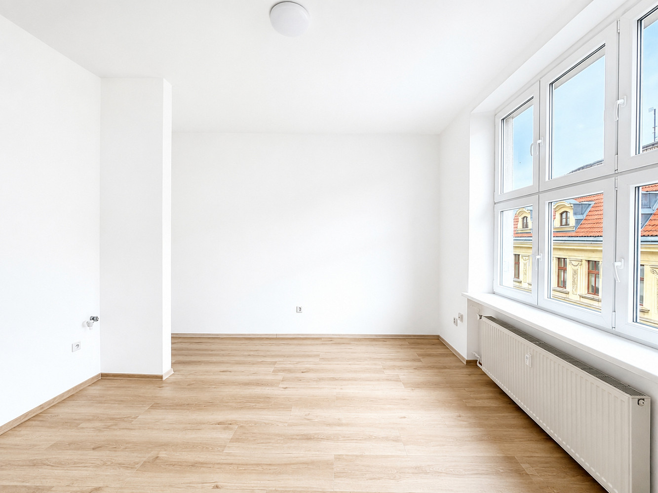 Pronájem bytu 1+kk 19 m² - Widok 4