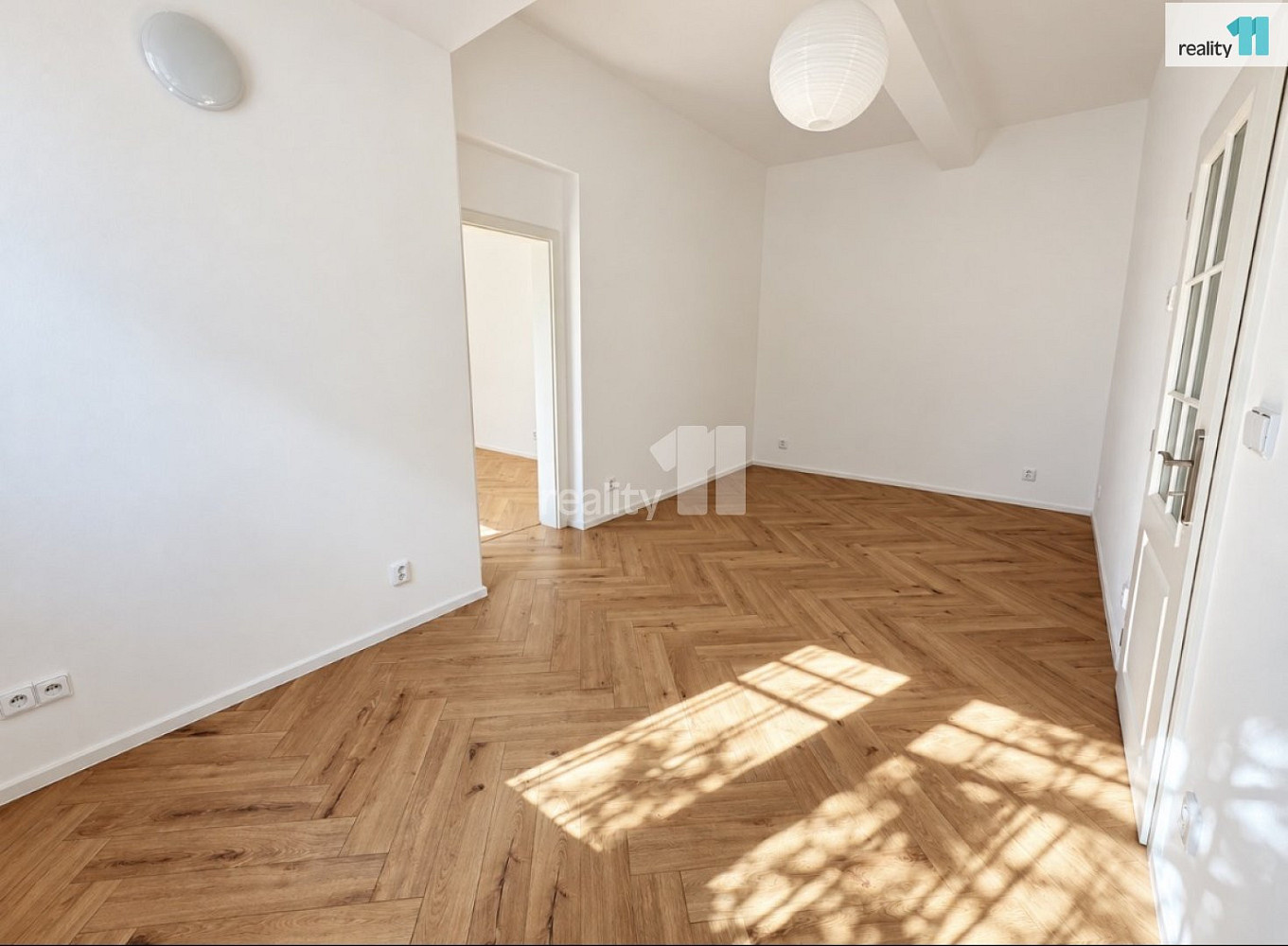 Pronájem bytu 2+1 64 m² – fotografie 3