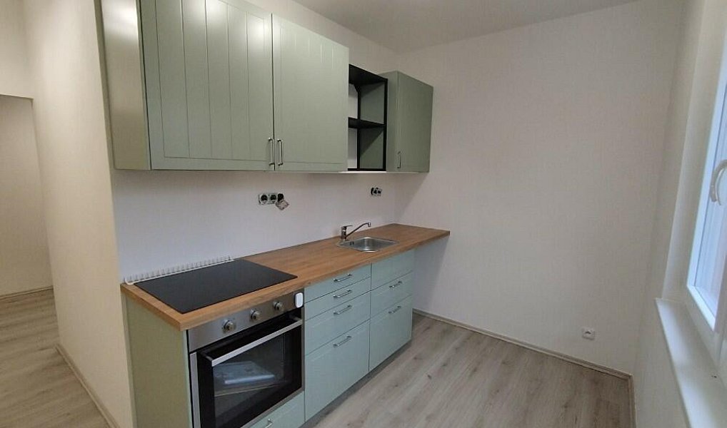 Pronájem bytu 3+1 72 m², Praha – náhled fotky 3