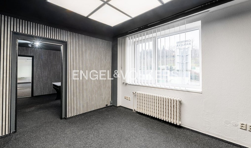 Pronájem kanceláře 116 m², Praha – náhled fotky 4