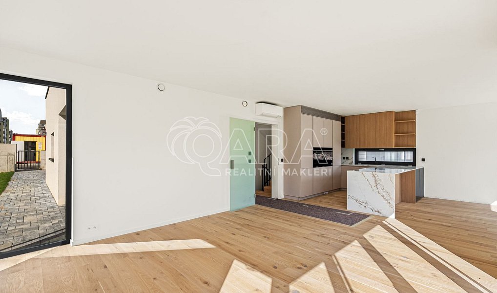 Prodej domu 288 m² s pozemkem 687 m², Praha – náhled fotky 7