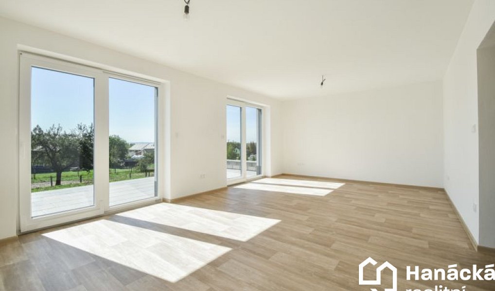 Prodej domu 160 m² s pozemkem 360 m², Holešov – náhled fotky 3
