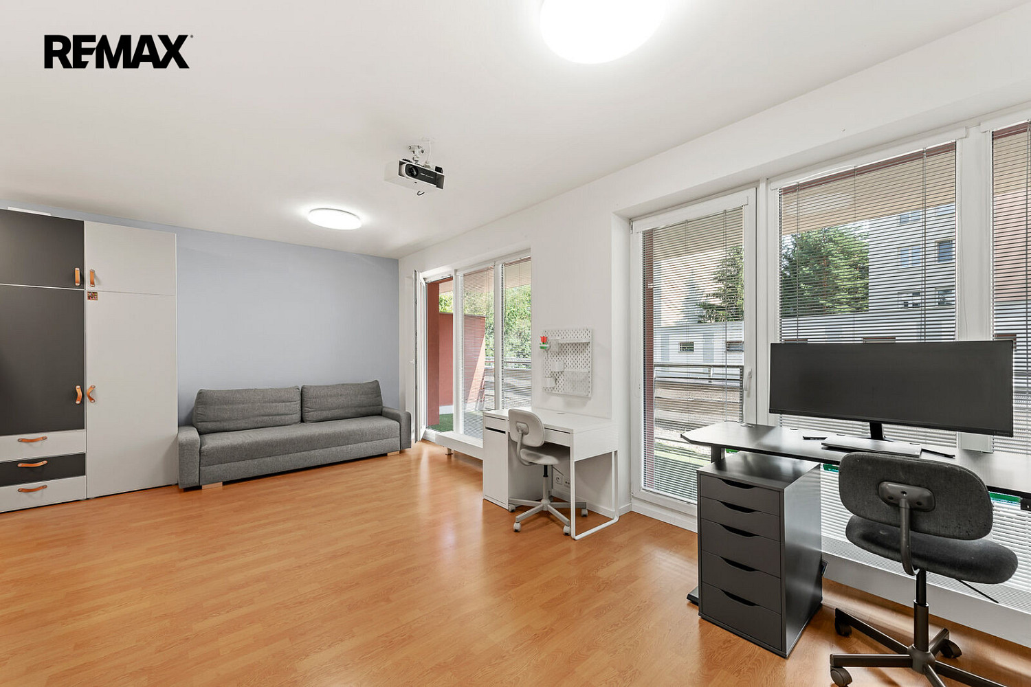 Prodej bytu 1+kk 38 m² – fotografie 2