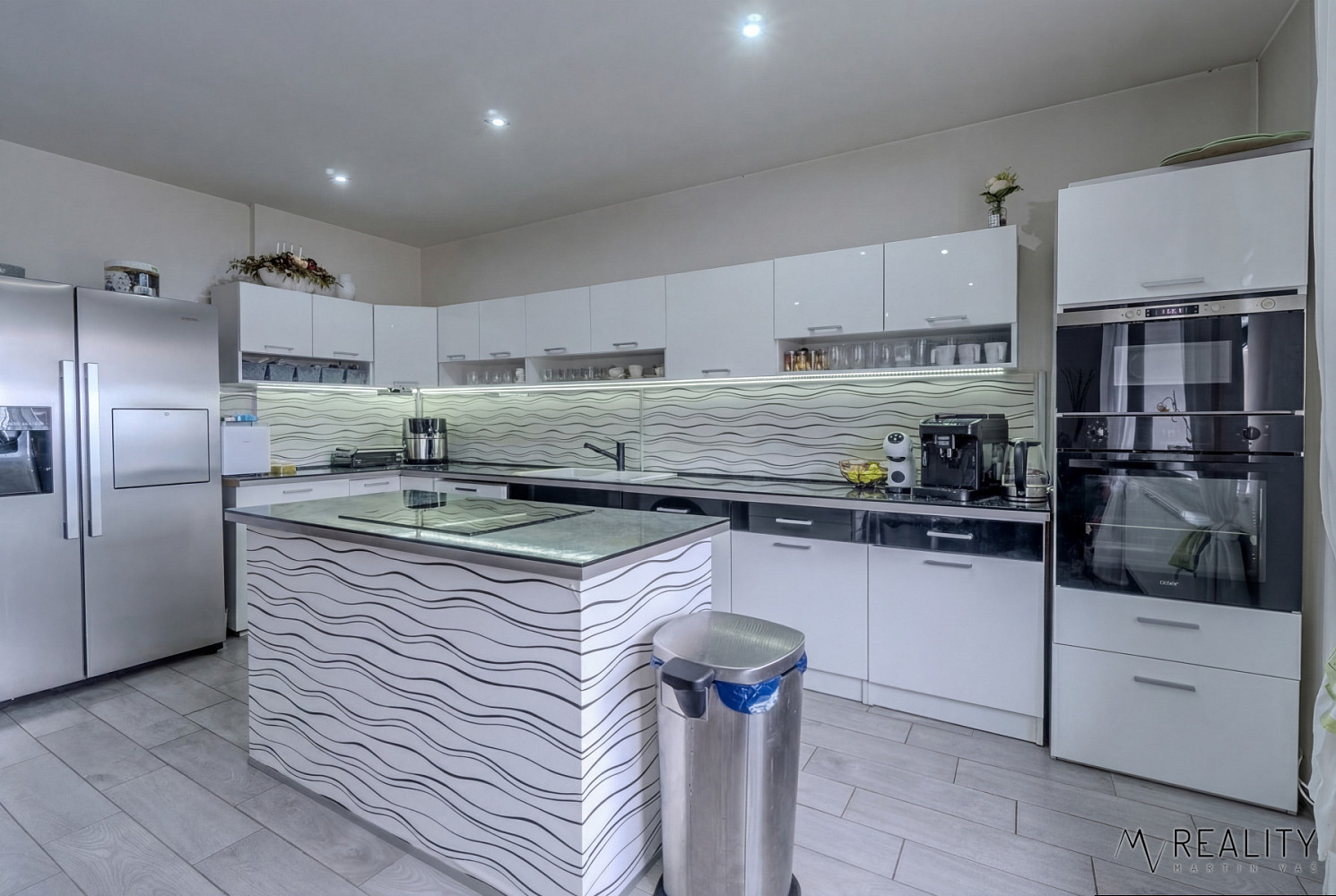 Prodej domu 200 m² s pozemkem 1 152 m² – pohled 2