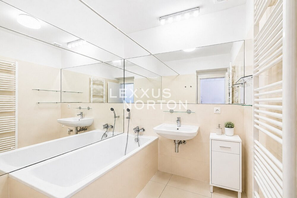 Pronájem bytu 2+kk 61 m² — photo 4