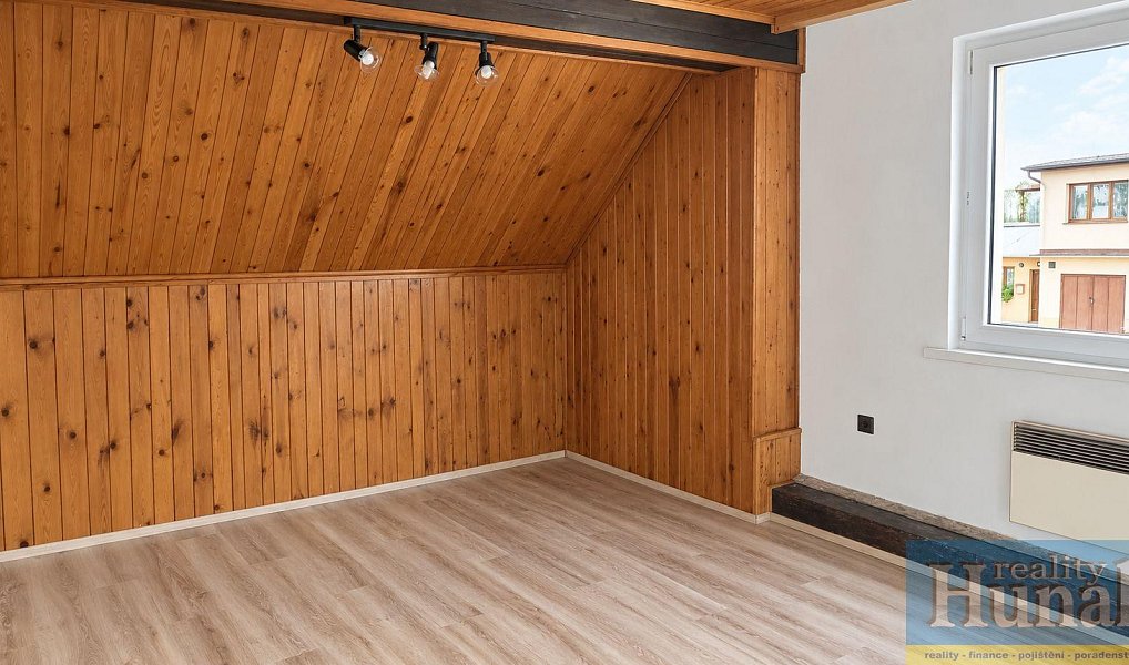 Prodej domu 222 m² s pozemkem 1 232 m², Kámen – náhled fotky 14