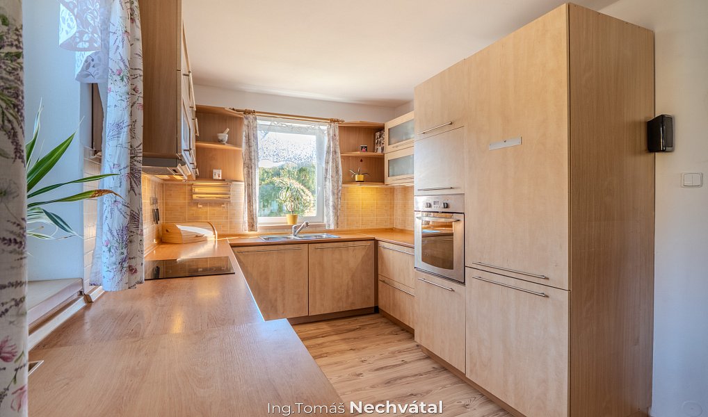 Prodej domu 121 m² s pozemkem 1 593 m², Kunštát – náhled fotky 6