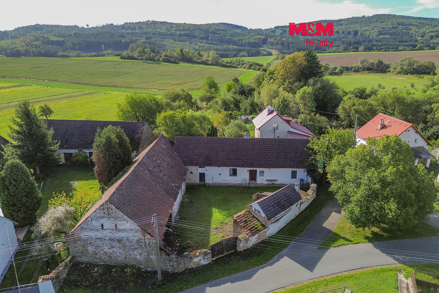 Prodej domu 138 m² s pozemkem 2 450 m²