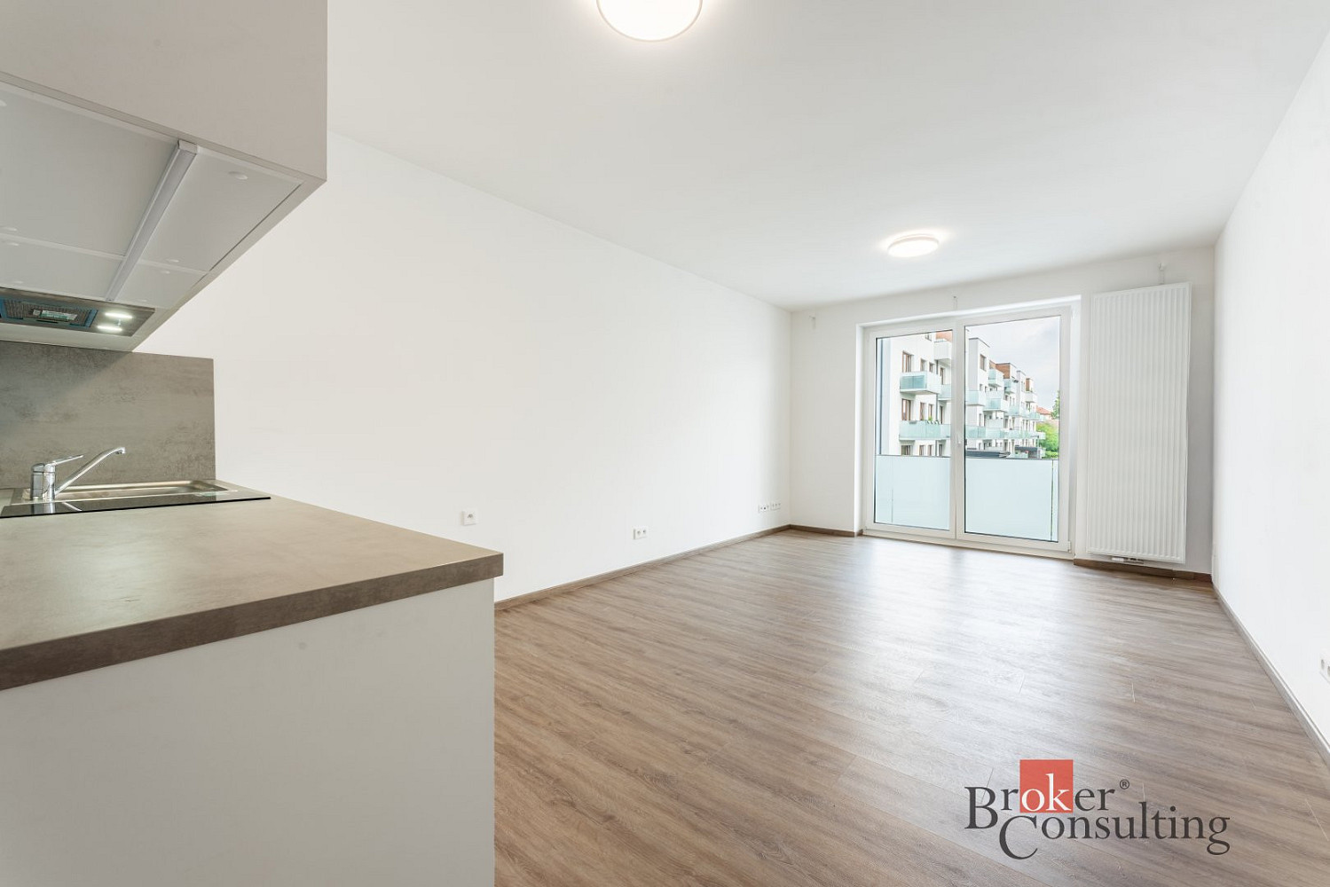 Pronájem bytu 1+kk 33 m² — photo 3