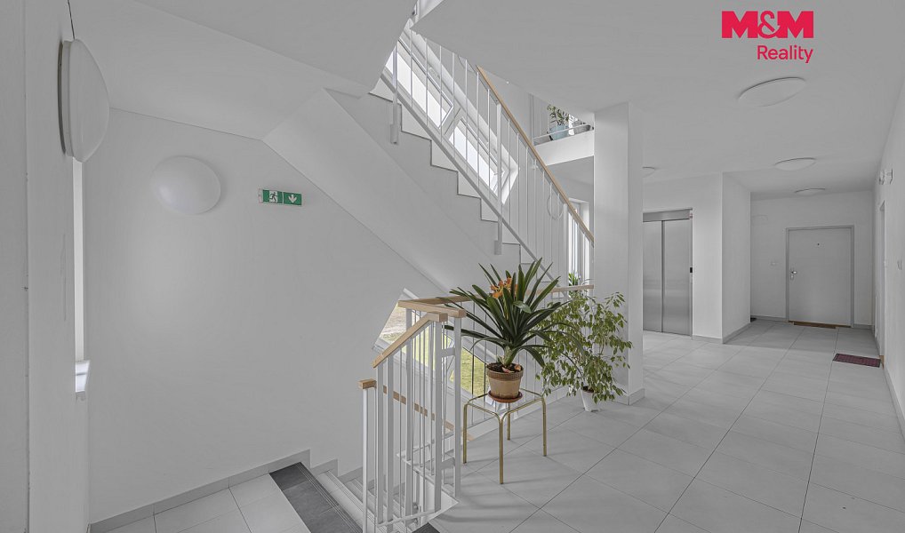 Prodej bytu 1+kk 33 m², Praha – náhled fotky 9