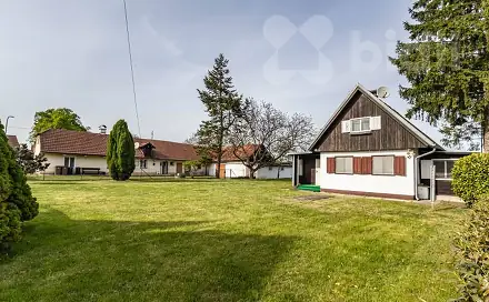Prodej domu 97 m² s pozemkem 2 313 m², Straky, okres Nymburk