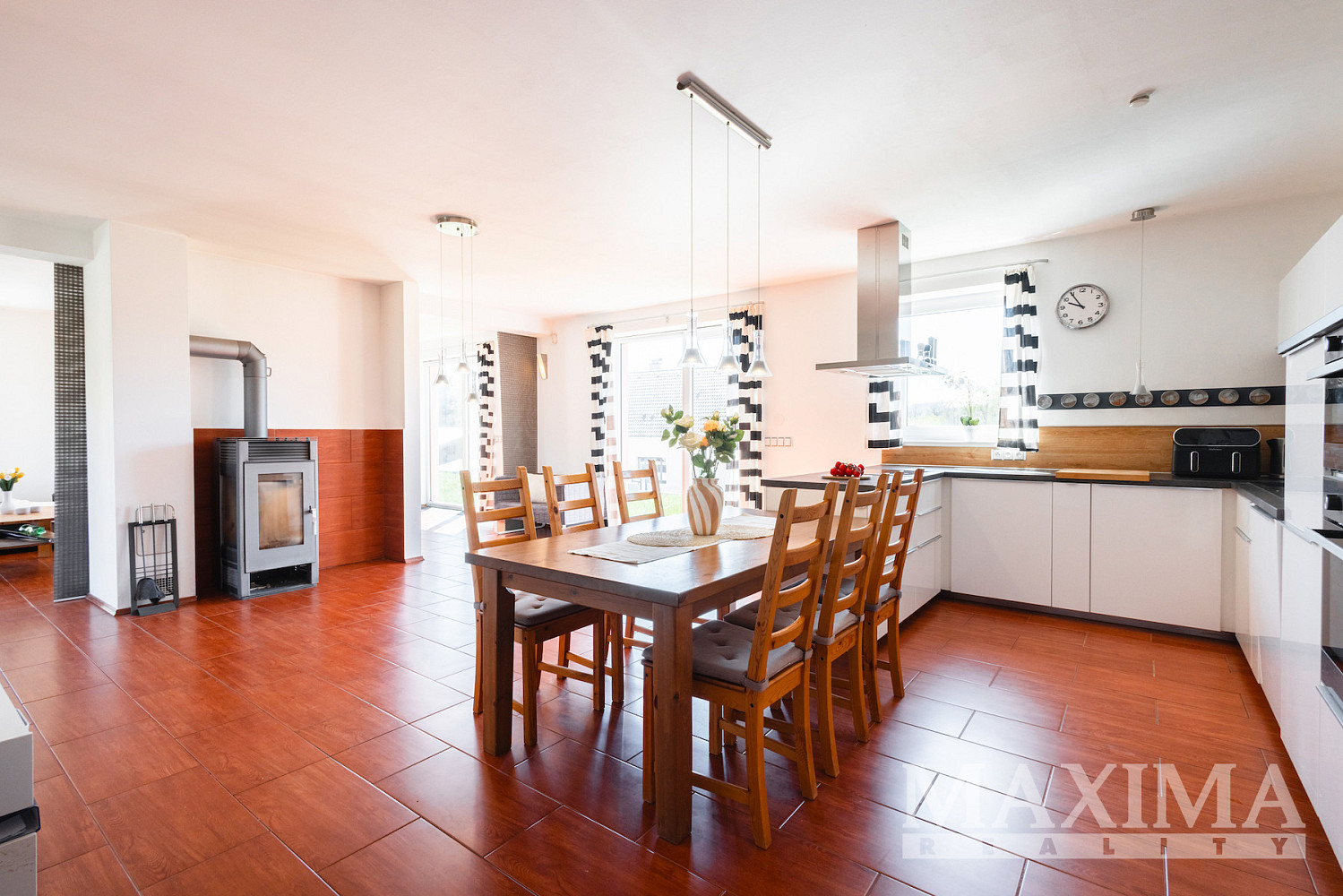 Prodej domu 250 m² s pozemkem 1 421 m² — photo 4
