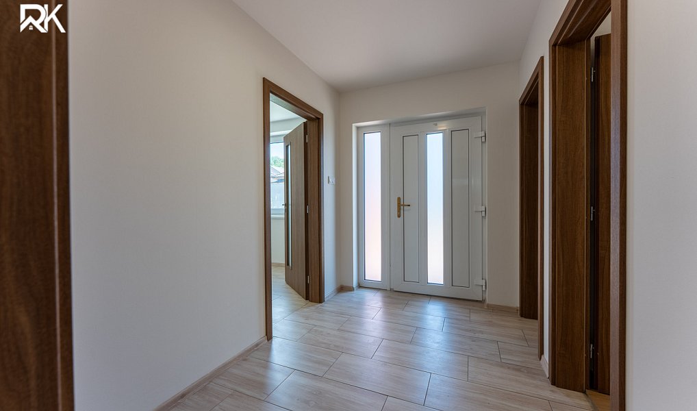 Prodej domu 162 m² s pozemkem 377 m², Kolín – náhled fotky 6