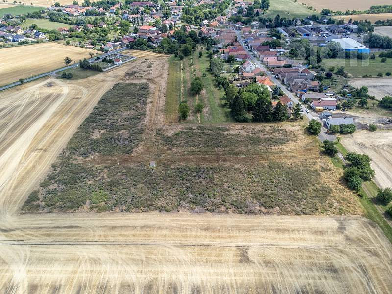 Prodej stavebního pozemku 978 m² – fotografie 5