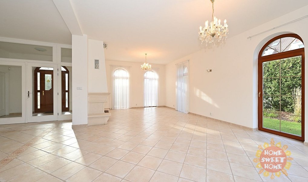 Pronájem domu 243 m² s pozemkem 380 m², Praha – náhled fotky 8