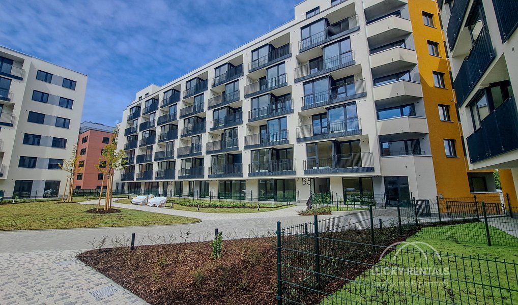 Pronájem bytu 1+kk 31 m², Praha – náhled fotky 20