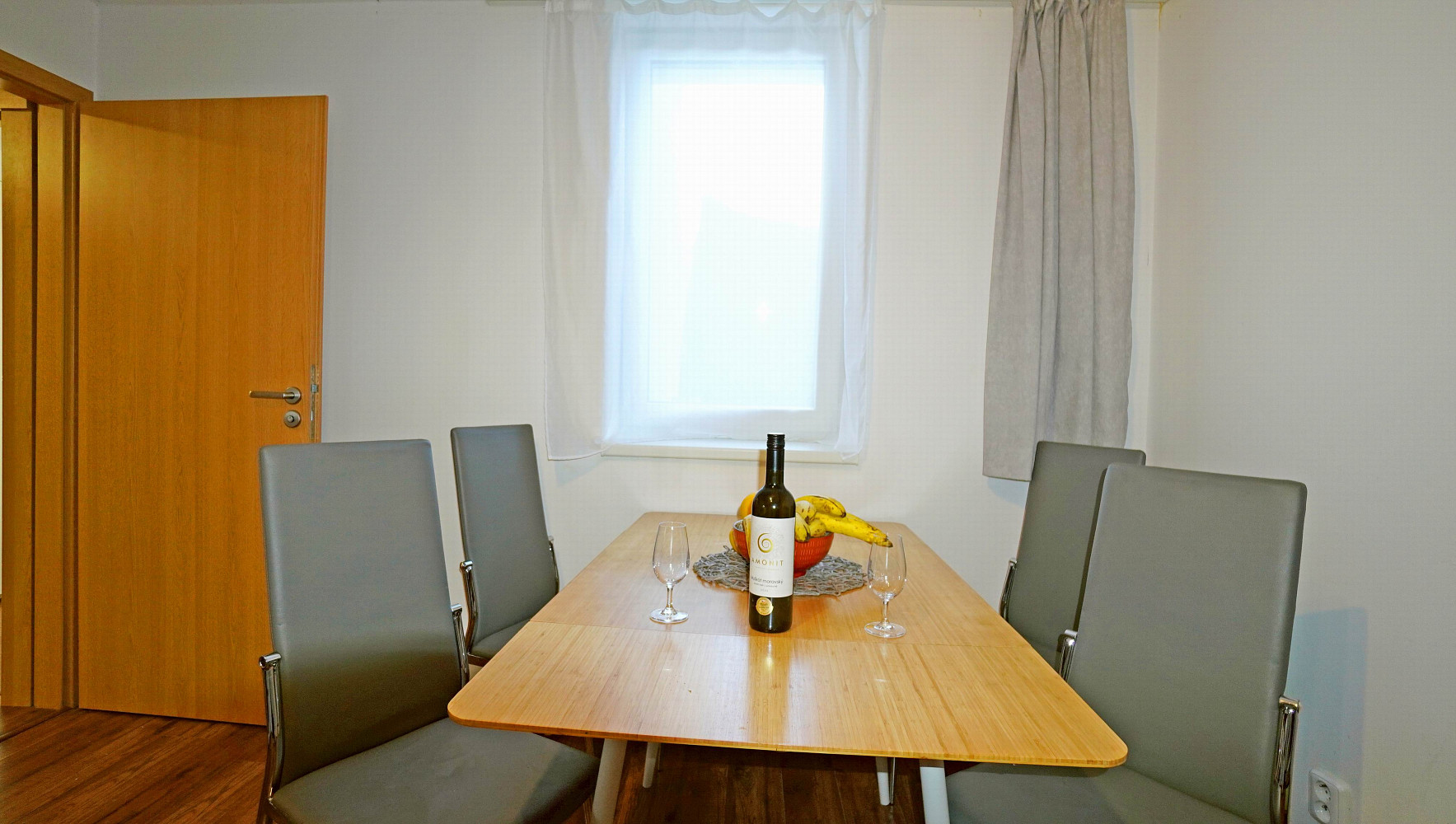 Prodej ubytovacího objektu 52 m² – fotografie 3