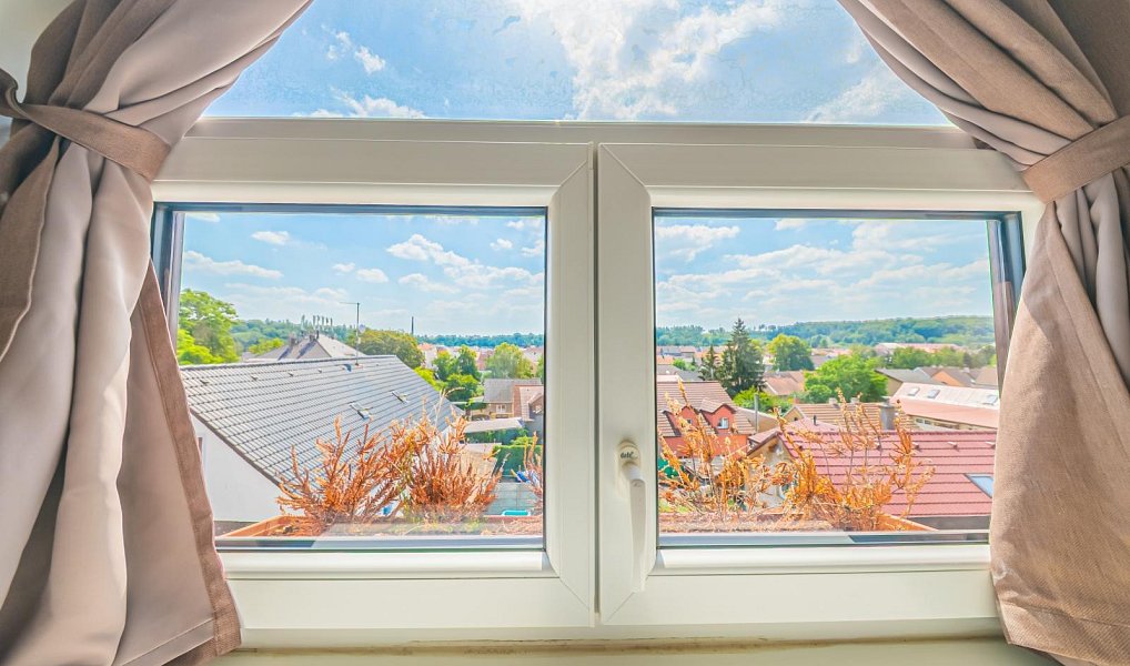Prodej bytu 5+kk 117 m², Kladno – náhled fotky 9