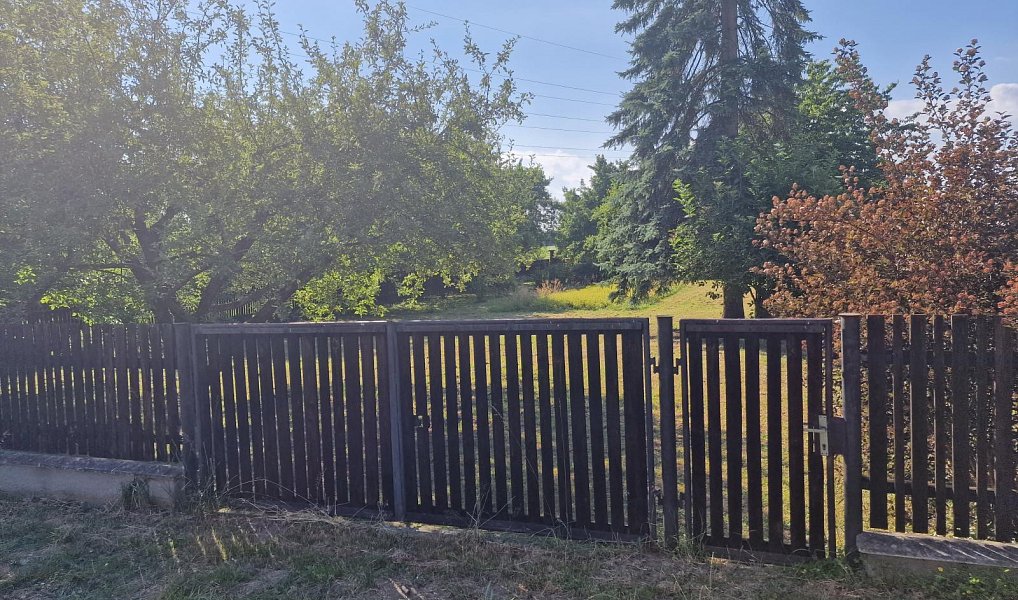 Prodej stavebního pozemku 1 060 m², Lešná – náhled fotky 7