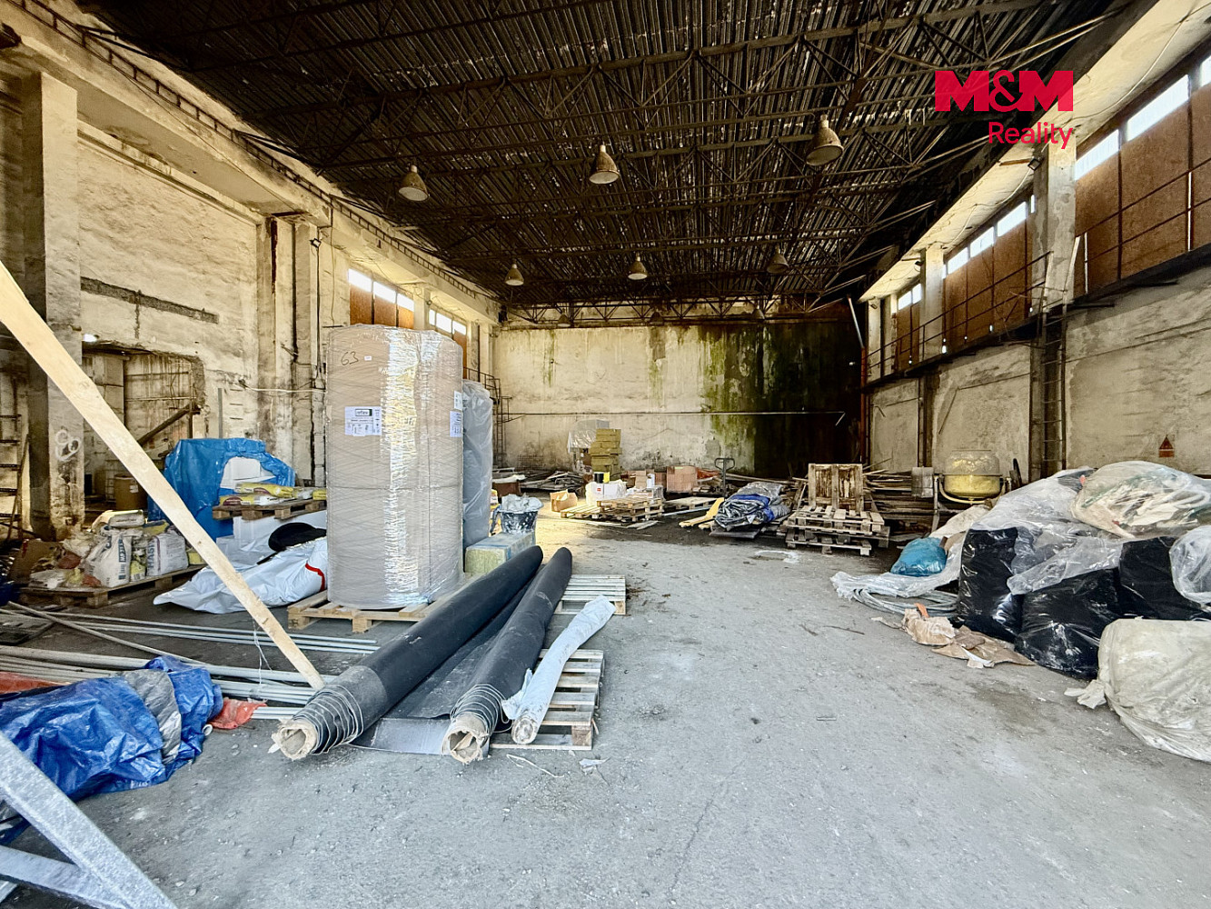 Prodej skladovacích prostor 735 m² – fotografie 3